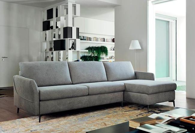Huley Sectional Sofa